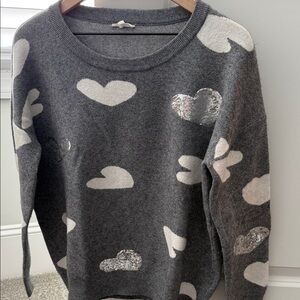 Cozy Gray Heart Pattern Sweater